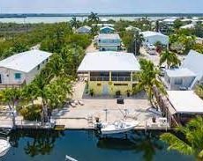 Melissa-Graham-Realtor-Internet-Realty-of-the-Florida-Keys-Real-Estate-Agent-Ramrod-Key-Florida-Keys-.jpeg